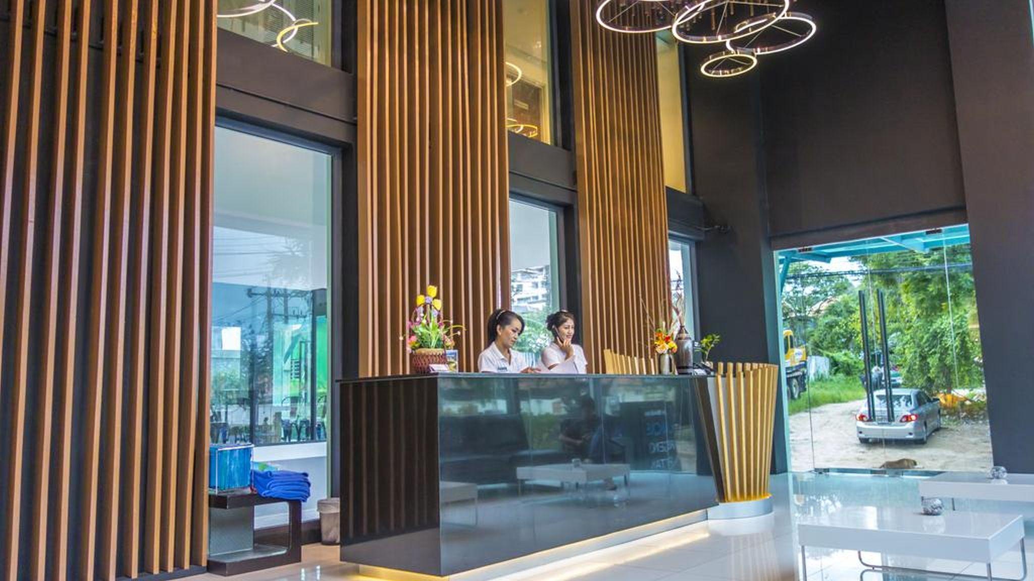 Unique Regency Pattaya Hotel Exterior foto