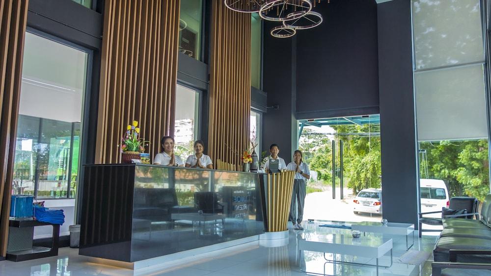 Unique Regency Pattaya Hotel Exterior foto