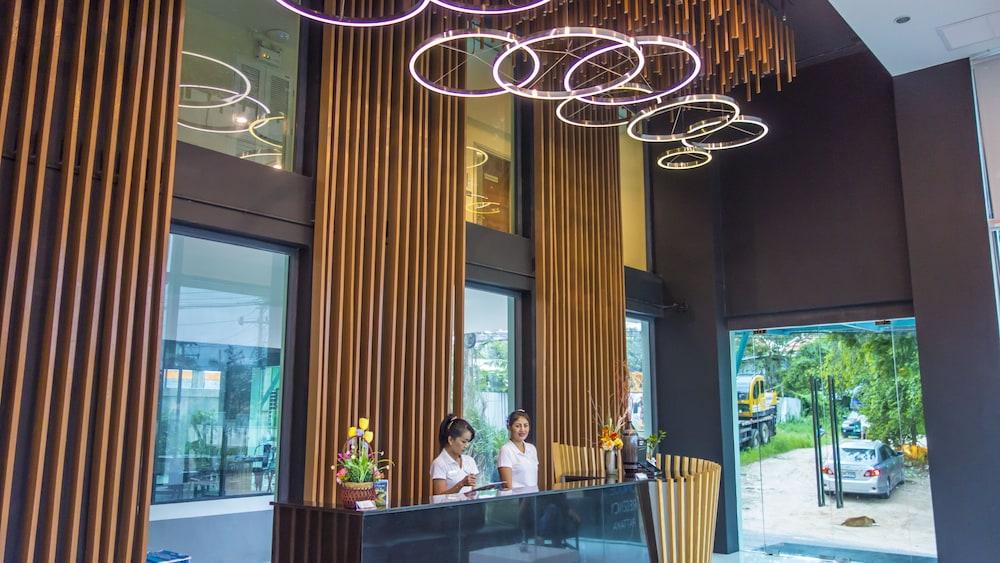 Unique Regency Pattaya Hotel Exterior foto